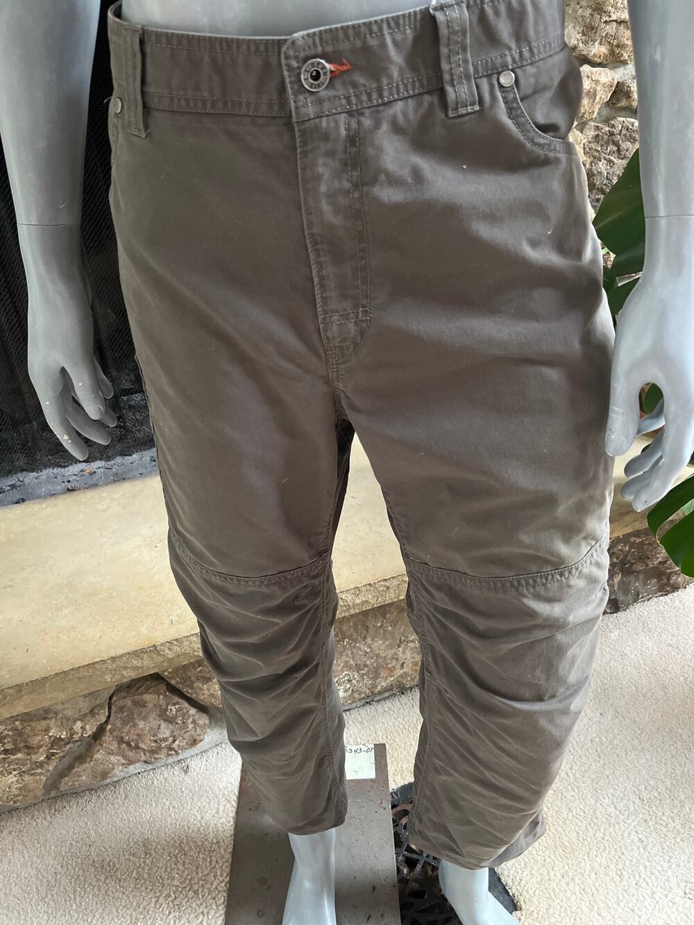 L.L. Bean Brown Cargo Pants Men's Size 40 x 29